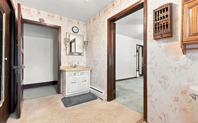 127 Muse Bishop ROAD, Canonsburg, 15317, 2 Bedroom Bedrooms, 8 Room Rooms,1 BathroomBathrooms,Residential,For Sale,Muse Bishop,1777249
