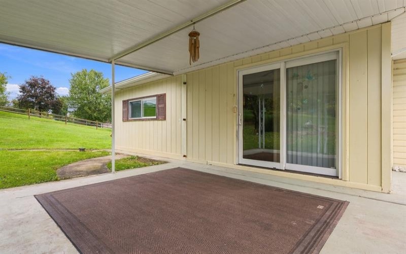 127 Muse Bishop ROAD, Canonsburg, 15317, 2 Bedroom Bedrooms, 8 Room Rooms,1 BathroomBathrooms,Residential,For Sale,Muse Bishop,1777249
