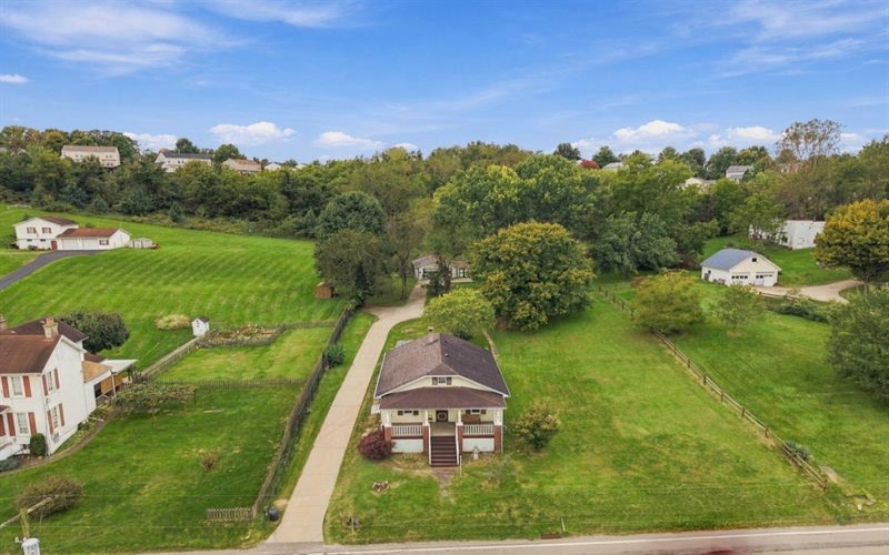 127 Muse Bishop ROAD, Canonsburg, 15317, 2 Bedroom Bedrooms, 8 Room Rooms,1 BathroomBathrooms,Residential,For Sale,Muse Bishop,1777249