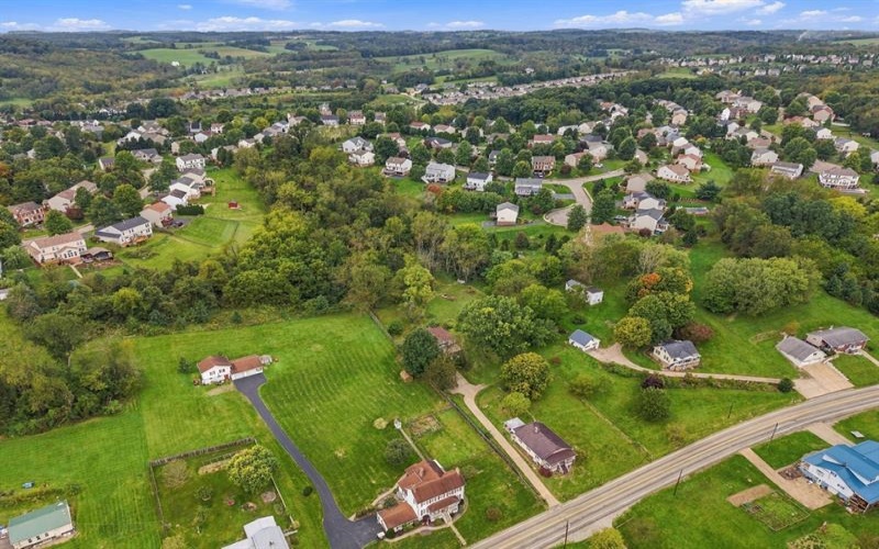 127 Muse Bishop ROAD, Canonsburg, 15317, 2 Bedroom Bedrooms, 8 Room Rooms,1 BathroomBathrooms,Residential,For Sale,Muse Bishop,1777249