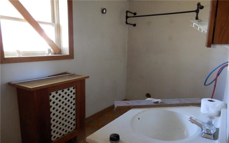 105 Charles St, Hoversville, 15936, 3 Bedroom Bedrooms, ,1.1 BathroomBathrooms,Residential,For Sale,Charles St,1777308