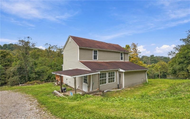 930 Duvall Road, Charleroi, 15022, 3 Bedroom Bedrooms, 6 Room Rooms,1 BathroomBathrooms,Residential,For Sale,Duvall Road,1777212