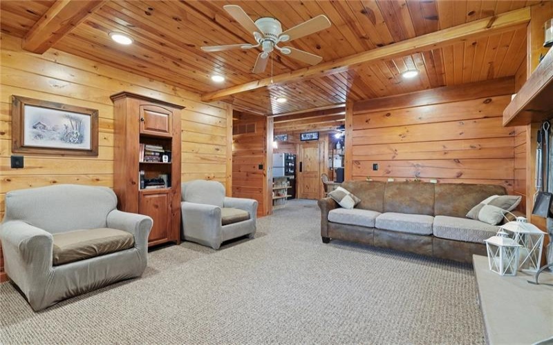 369 Hoover Works Road, McClellandtown, 15458, 4 Bedroom Bedrooms, 6 Room Rooms,1.1 BathroomBathrooms,Residential,For Sale,Hoover Works Road,1777336