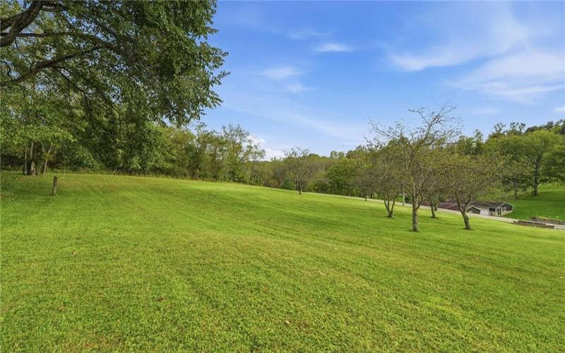 369 Hoover Works Road, McClellandtown, 15458, 4 Bedroom Bedrooms, 6 Room Rooms,1.1 BathroomBathrooms,Residential,For Sale,Hoover Works Road,1777336