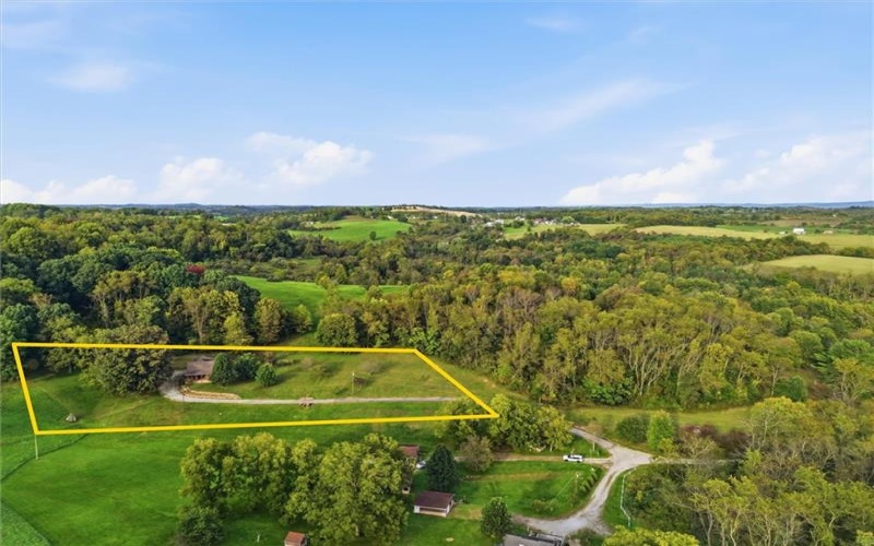 369 Hoover Works Road, McClellandtown, 15458, 4 Bedroom Bedrooms, 6 Room Rooms,1.1 BathroomBathrooms,Residential,For Sale,Hoover Works Road,1777336