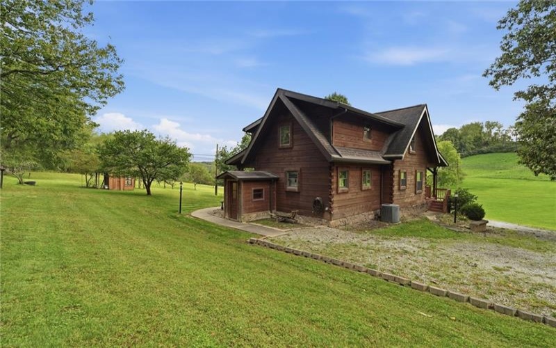 369 Hoover Works Road, McClellandtown, 15458, 4 Bedroom Bedrooms, 6 Room Rooms,1.1 BathroomBathrooms,Residential,For Sale,Hoover Works Road,1777336