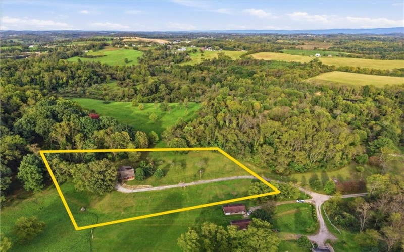 369 Hoover Works Road, McClellandtown, 15458, 4 Bedroom Bedrooms, 6 Room Rooms,1.1 BathroomBathrooms,Residential,For Sale,Hoover Works Road,1777336