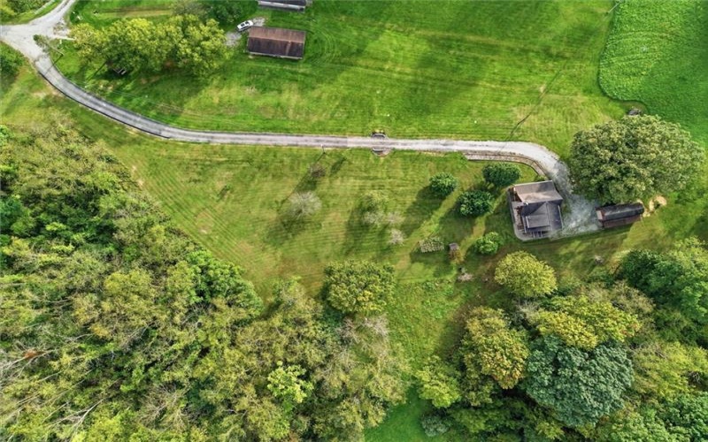 369 Hoover Works Road, McClellandtown, 15458, 4 Bedroom Bedrooms, 6 Room Rooms,1.1 BathroomBathrooms,Residential,For Sale,Hoover Works Road,1777336