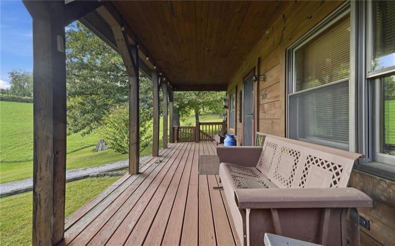 369 Hoover Works Road, McClellandtown, 15458, 4 Bedroom Bedrooms, 6 Room Rooms,1.1 BathroomBathrooms,Residential,For Sale,Hoover Works Road,1777336