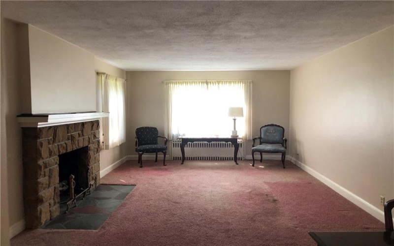 51 LINDEN PL, Uniontown, 15401, 3 Bedroom Bedrooms, 13 Room Rooms,3 BathroomBathrooms,Residential,For Sale,LINDEN PL,1773289