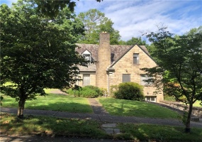 51 LINDEN PL, Uniontown, 15401, 3 Bedroom Bedrooms, 13 Room Rooms,3 BathroomBathrooms,Residential,For Sale,LINDEN PL,1773289