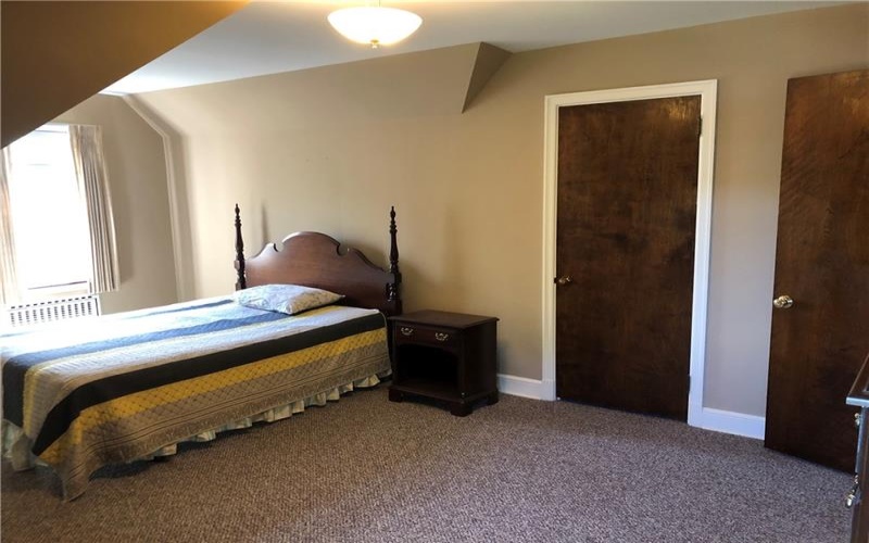 51 LINDEN PL, Uniontown, 15401, 3 Bedroom Bedrooms, 13 Room Rooms,3 BathroomBathrooms,Residential,For Sale,LINDEN PL,1773289
