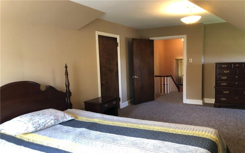 51 LINDEN PL, Uniontown, 15401, 3 Bedroom Bedrooms, 13 Room Rooms,3 BathroomBathrooms,Residential,For Sale,LINDEN PL,1773289