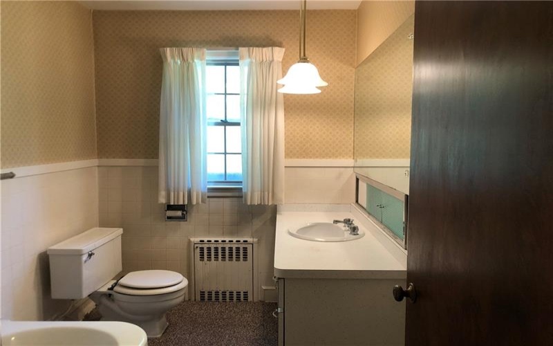 51 LINDEN PL, Uniontown, 15401, 3 Bedroom Bedrooms, 13 Room Rooms,3 BathroomBathrooms,Residential,For Sale,LINDEN PL,1773289