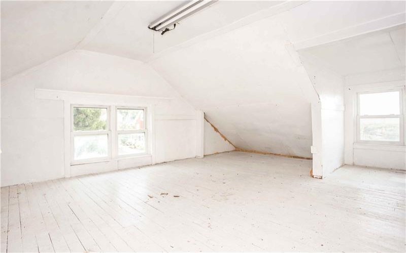221 Julian St, Ebensburg, 15931, 3 Bedroom Bedrooms, ,1.1 BathroomBathrooms,Residential,For Sale,Julian St,1776972
