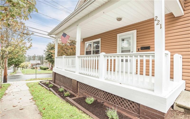 221 Julian St, Ebensburg, 15931, 3 Bedroom Bedrooms, ,1.1 BathroomBathrooms,Residential,For Sale,Julian St,1776972