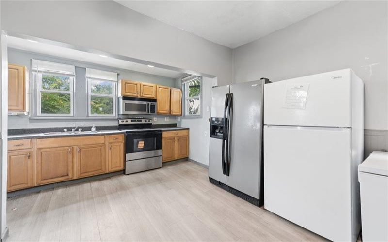 718 LOOKOUT AVE, CHARLEROI, 15022, 2 Bedroom Bedrooms, ,1 BathroomBathrooms,Residential,For Sale,LOOKOUT AVE,1777214