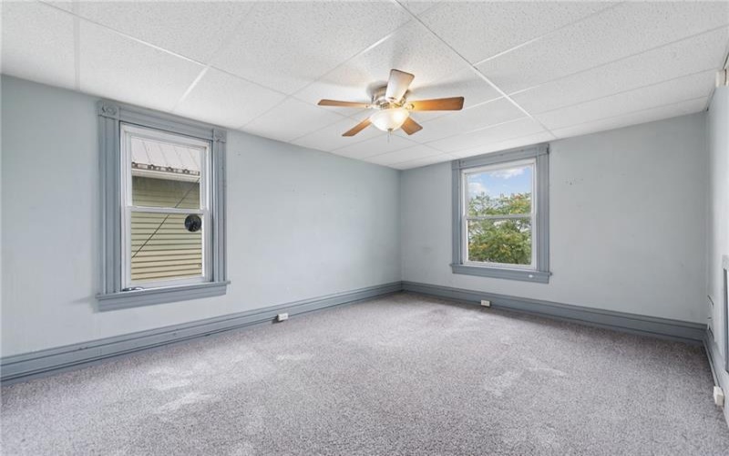 718 LOOKOUT AVE, CHARLEROI, 15022, 2 Bedroom Bedrooms, ,1 BathroomBathrooms,Residential,For Sale,LOOKOUT AVE,1777214