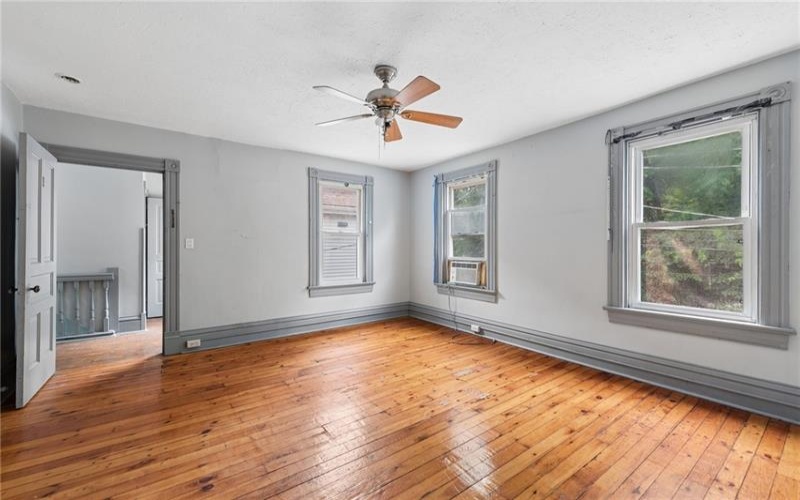 718 LOOKOUT AVE, CHARLEROI, 15022, 2 Bedroom Bedrooms, ,1 BathroomBathrooms,Residential,For Sale,LOOKOUT AVE,1777214