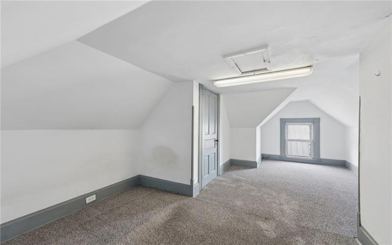 718 LOOKOUT AVE, CHARLEROI, 15022, 2 Bedroom Bedrooms, ,1 BathroomBathrooms,Residential,For Sale,LOOKOUT AVE,1777214