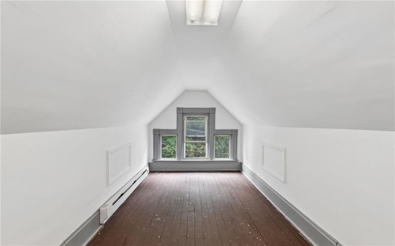 718 LOOKOUT AVE, CHARLEROI, 15022, 2 Bedroom Bedrooms, ,1 BathroomBathrooms,Residential,For Sale,LOOKOUT AVE,1777214