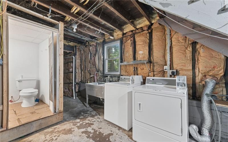 718 LOOKOUT AVE, CHARLEROI, 15022, 2 Bedroom Bedrooms, ,1 BathroomBathrooms,Residential,For Sale,LOOKOUT AVE,1777214