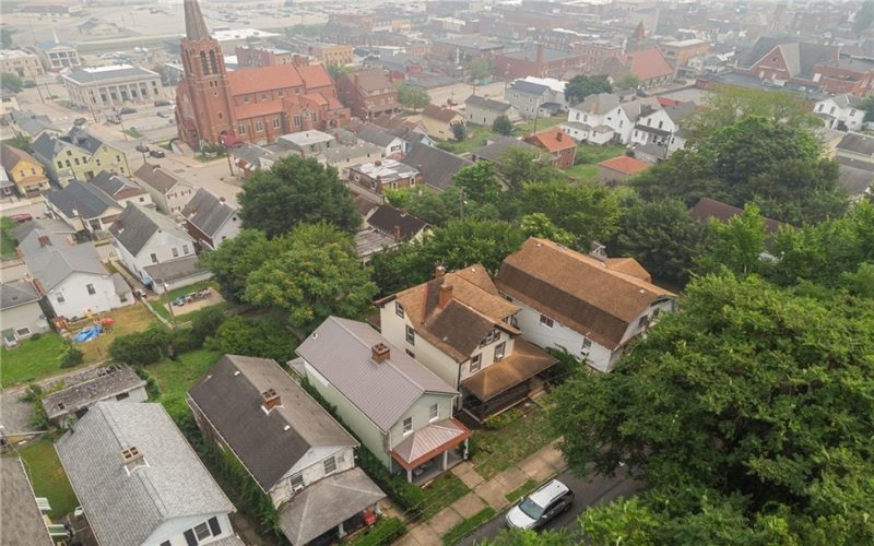 718 LOOKOUT AVE, CHARLEROI, 15022, 2 Bedroom Bedrooms, ,1 BathroomBathrooms,Residential,For Sale,LOOKOUT AVE,1777214