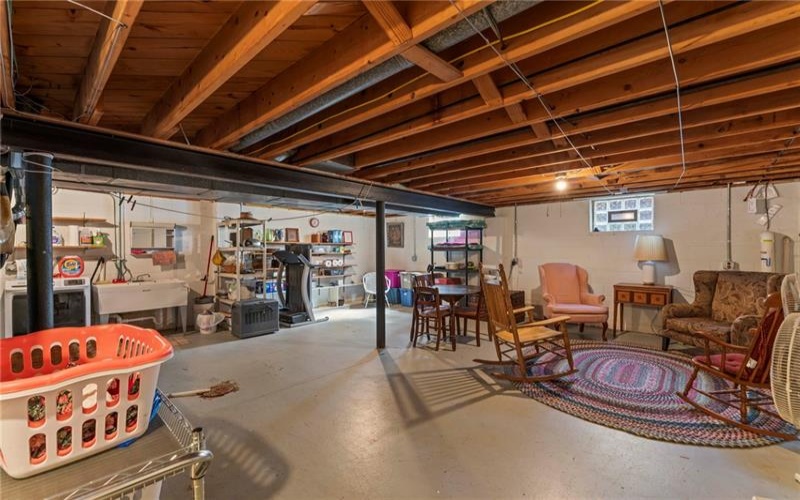 70 FAIRMONT AVENUE, Washington, 15301, 3 Bedroom Bedrooms, ,1.1 BathroomBathrooms,Residential,For Sale,FAIRMONT AVENUE,1777339