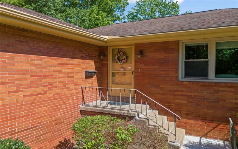 70 FAIRMONT AVENUE, Washington, 15301, 3 Bedroom Bedrooms, ,1.1 BathroomBathrooms,Residential,For Sale,FAIRMONT AVENUE,1777339
