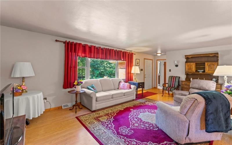 70 FAIRMONT AVENUE, Washington, 15301, 3 Bedroom Bedrooms, ,1.1 BathroomBathrooms,Residential,For Sale,FAIRMONT AVENUE,1777339