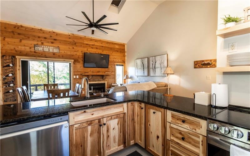 2504 Swiss Mountain Drive, 15622, 15622, 2 Bedroom Bedrooms, 6 Room Rooms,2 BathroomBathrooms,Residential,For Sale,Swiss Mountain Drive,1777342