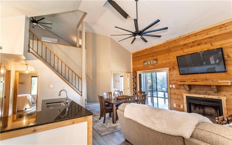 2504 Swiss Mountain Drive, 15622, 15622, 2 Bedroom Bedrooms, 6 Room Rooms,2 BathroomBathrooms,Residential,For Sale,Swiss Mountain Drive,1777342