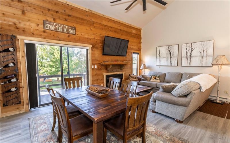 2504 Swiss Mountain Drive, 15622, 15622, 2 Bedroom Bedrooms, 6 Room Rooms,2 BathroomBathrooms,Residential,For Sale,Swiss Mountain Drive,1777342