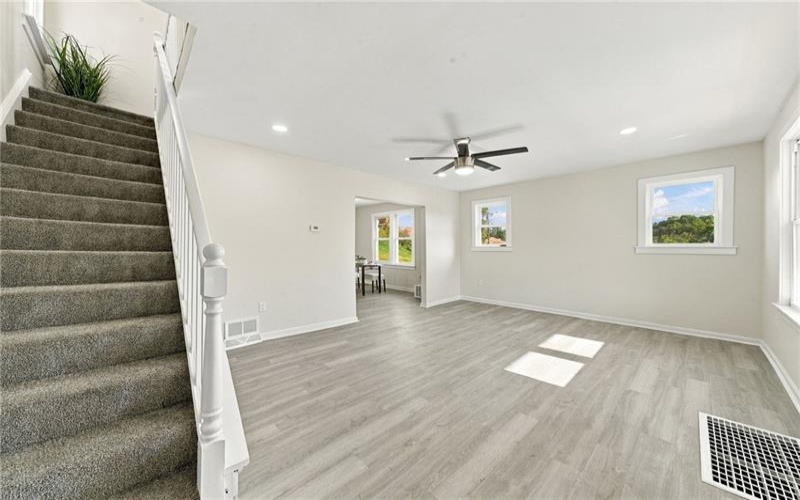 534 Central Ave, Canonsburg, 15317, 3 Bedroom Bedrooms, 7 Room Rooms,1.1 BathroomBathrooms,Residential,For Sale,Central Ave,1777380