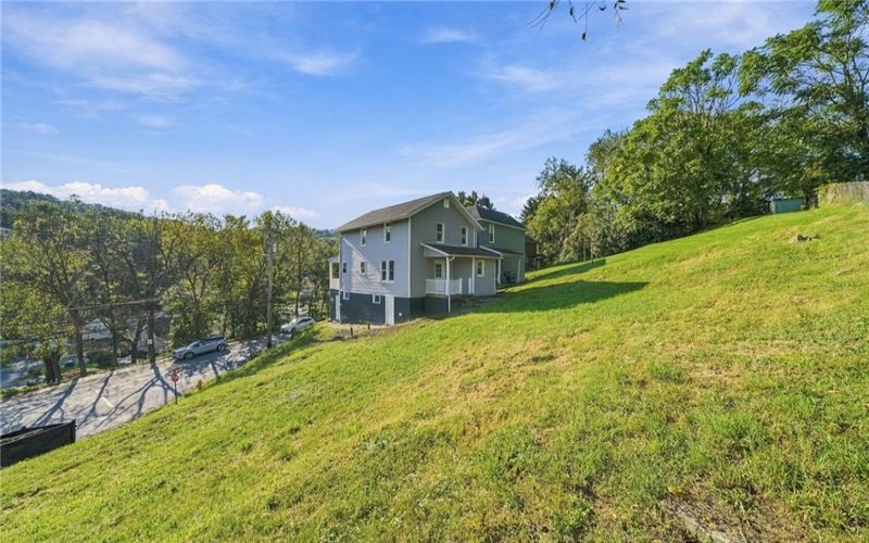534 Central Ave, Canonsburg, 15317, 3 Bedroom Bedrooms, 7 Room Rooms,1.1 BathroomBathrooms,Residential,For Sale,Central Ave,1777380