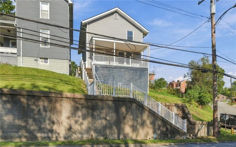 534 Central Ave, Canonsburg, 15317, 3 Bedroom Bedrooms, 7 Room Rooms,1.1 BathroomBathrooms,Residential,For Sale,Central Ave,1777380