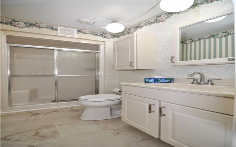 8 Homewood Dr, Charleroi, 15022, 3 Bedroom Bedrooms, 9 Room Rooms,2 BathroomBathrooms,Residential,For Sale,Homewood Dr,1777381