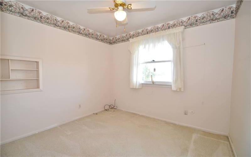 8 Homewood Dr, Charleroi, 15022, 3 Bedroom Bedrooms, 9 Room Rooms,2 BathroomBathrooms,Residential,For Sale,Homewood Dr,1777381