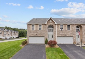 1136 Arrowhead Dr, Washington, 15301, 3 Bedroom Bedrooms, 7 Room Rooms,2.1 BathroomBathrooms,Residential,For Sale,Arrowhead Dr,1777392