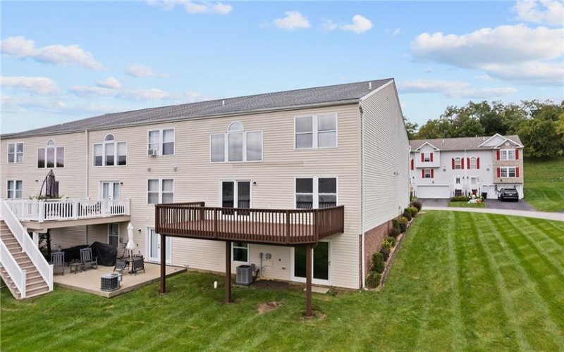 1136 Arrowhead Dr, Washington, 15301, 3 Bedroom Bedrooms, 7 Room Rooms,2.1 BathroomBathrooms,Residential,For Sale,Arrowhead Dr,1777392