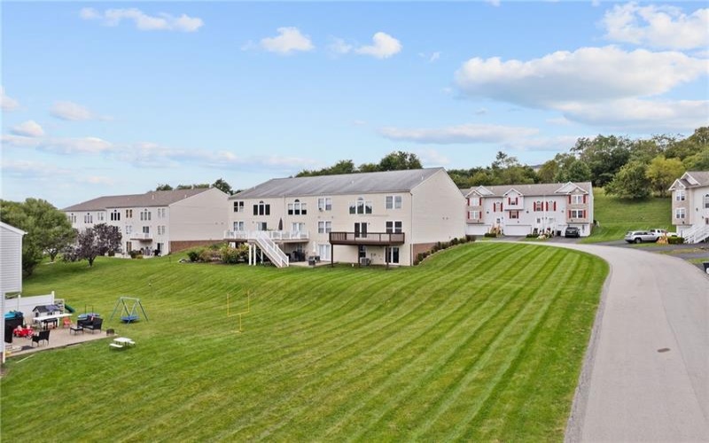 1136 Arrowhead Dr, Washington, 15301, 3 Bedroom Bedrooms, 7 Room Rooms,2.1 BathroomBathrooms,Residential,For Sale,Arrowhead Dr,1777392