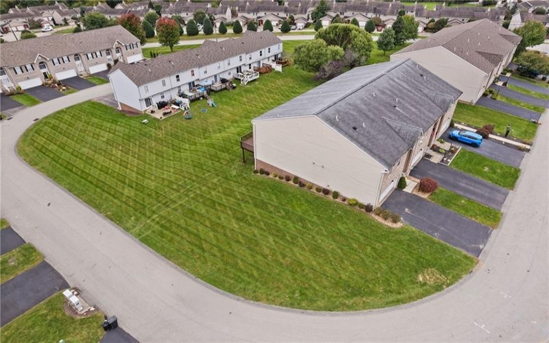 1136 Arrowhead Dr, Washington, 15301, 3 Bedroom Bedrooms, 7 Room Rooms,2.1 BathroomBathrooms,Residential,For Sale,Arrowhead Dr,1777392