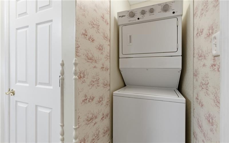 107 Boxwood Ct, Canonsburg, 15317, 2 Bedroom Bedrooms, 8 Room Rooms,2.1 BathroomBathrooms,Residential,For Sale,Boxwood Ct,1777393