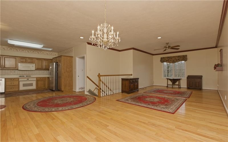 107 Boxwood Ct, Canonsburg, 15317, 2 Bedroom Bedrooms, 8 Room Rooms,2.1 BathroomBathrooms,Residential,For Sale,Boxwood Ct,1777393