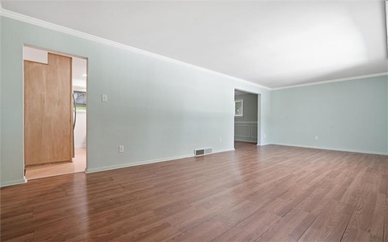 110 Cooper Rd, Venetia, 15367, 3 Bedroom Bedrooms, 8 Room Rooms,2 BathroomBathrooms,Residential,For Sale,Cooper Rd,1772435