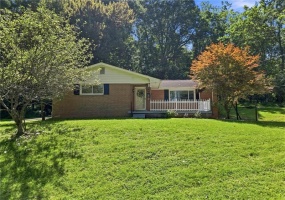 110 Cooper Rd, Venetia, 15367, 3 Bedroom Bedrooms, 8 Room Rooms,2 BathroomBathrooms,Residential,For Sale,Cooper Rd,1772435