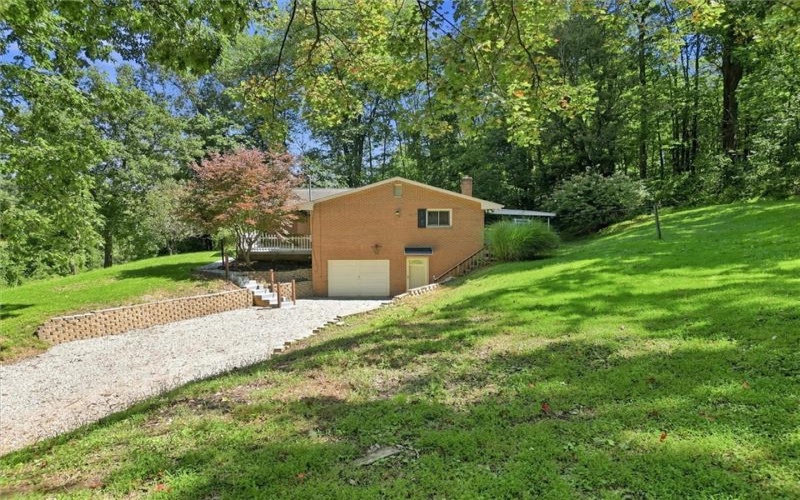 110 Cooper Rd, Venetia, 15367, 3 Bedroom Bedrooms, 8 Room Rooms,2 BathroomBathrooms,Residential,For Sale,Cooper Rd,1772435