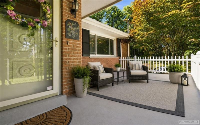 110 Cooper Rd, Venetia, 15367, 3 Bedroom Bedrooms, 8 Room Rooms,2 BathroomBathrooms,Residential,For Sale,Cooper Rd,1772435