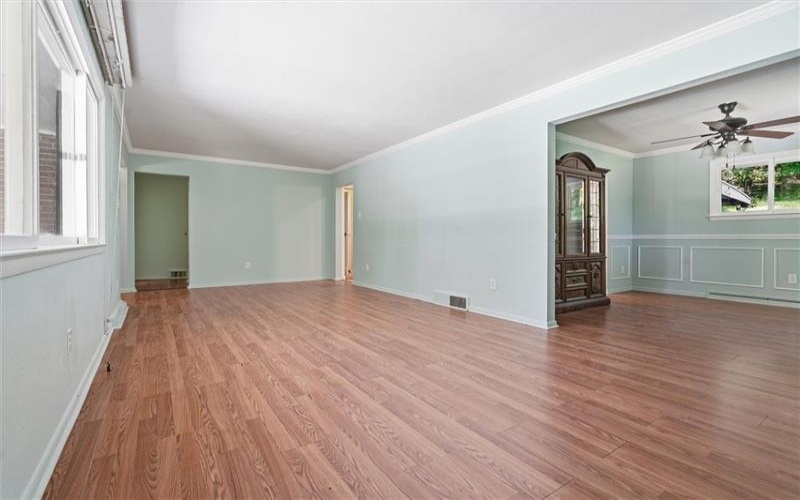 110 Cooper Rd, Venetia, 15367, 3 Bedroom Bedrooms, 8 Room Rooms,2 BathroomBathrooms,Residential,For Sale,Cooper Rd,1772435