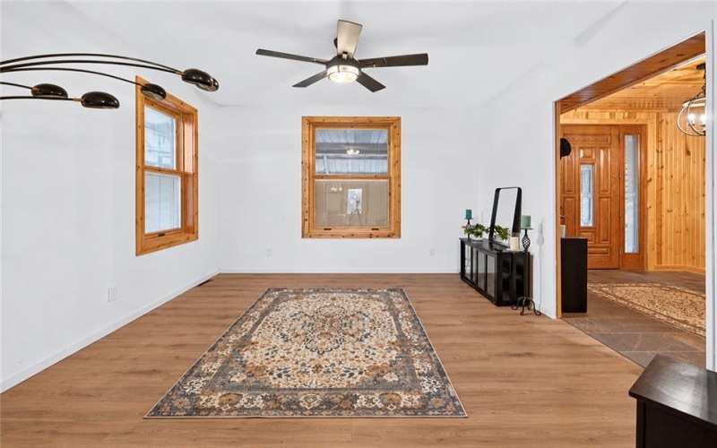 100 Thompson Ave, Donora, 15033, 4 Bedroom Bedrooms, 11 Room Rooms,2.1 BathroomBathrooms,Residential,For Sale,Thompson Ave,1776791